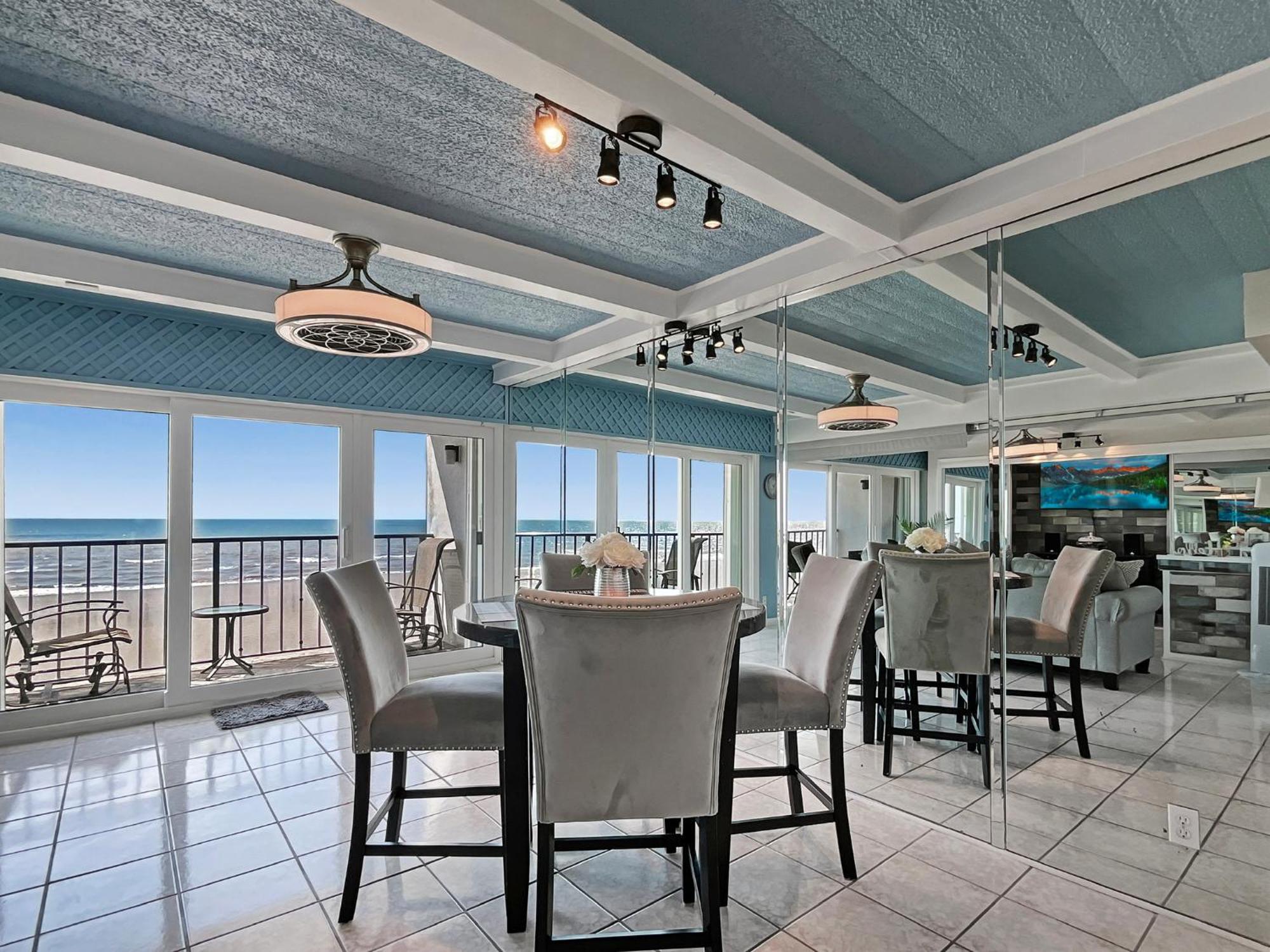 Amazing And Spectacular Ocean And Beach Views In Galveston Eksteriør bilde